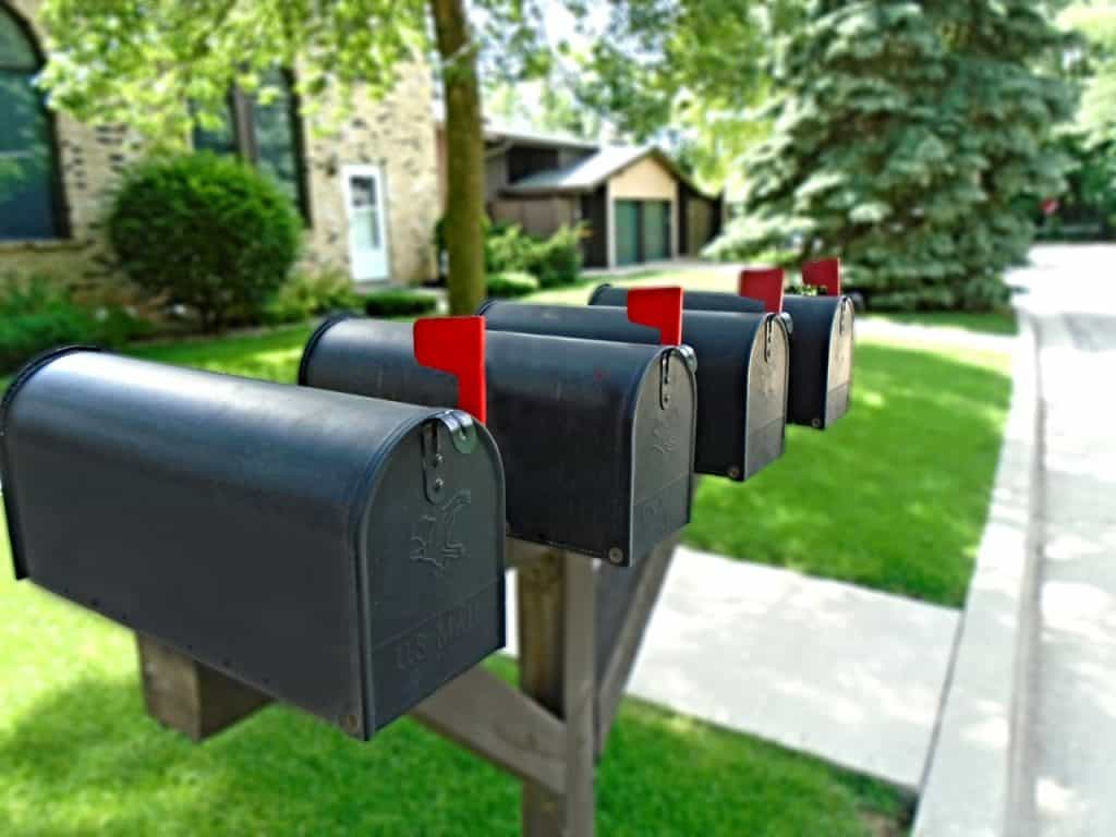How to Install a New Letterbox 6 Dos and Don'ts