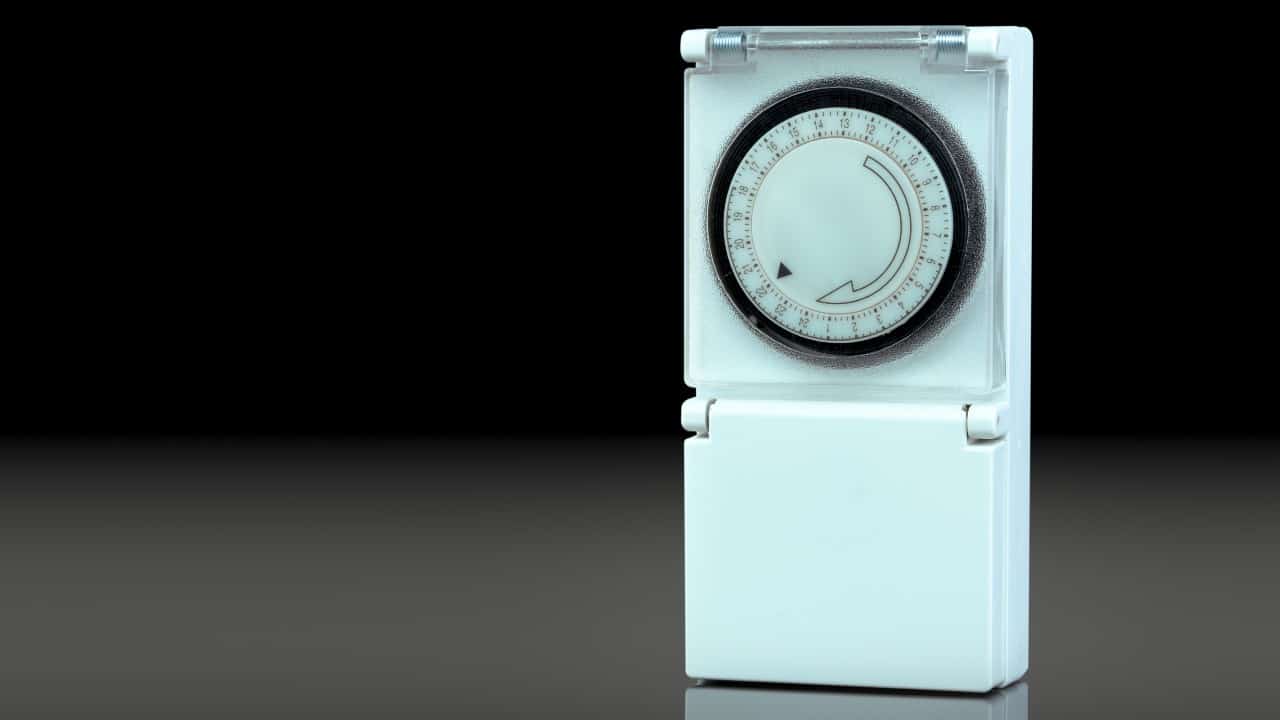 Rotary knob timer switch